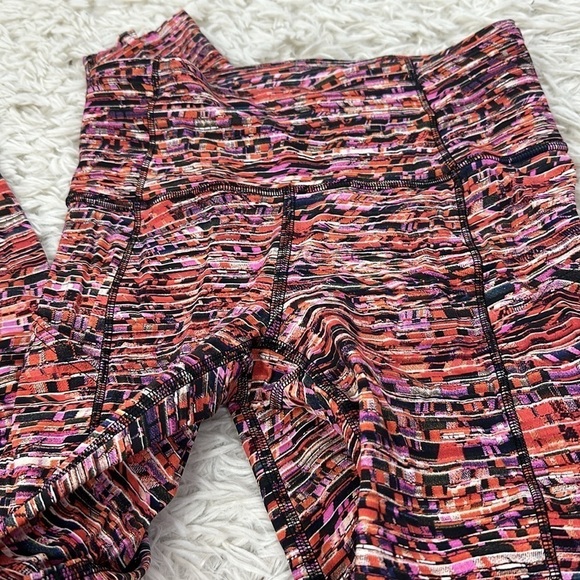 Lululemon Fast and Free Tight II 25" *Nulux Flash Pleat Orange Multi - Picture 2 of 5